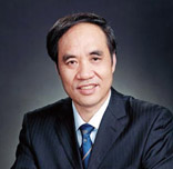 全國人大常委會委員、民建中央副主席辜勝阻推進我國戶籍制度改革要堅持“六大原則”　　推進戶籍改革首先我們應(yīng)因城而異。有序推進符合條件農(nóng)業(yè)轉(zhuǎn)移人口落戶城鎮(zhèn)，要實行差別化落戶政策，因地制宜、區(qū)別對待。城鎮(zhèn)發(fā)展有其合適的人口規(guī)模，人口的過度集中將給城市資源和環(huán)境帶來巨大壓力，導(dǎo)致“大城市病”，人口過度分散不利於城市規(guī)模效應(yīng)的發(fā)揮，造成效率損失。