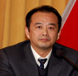 中共中央黨校教授謝志強成立改革領(lǐng)導(dǎo)小組是改革系統(tǒng)性艱巨性的必然要求　　中央成立以習(xí)近平為組長的全面深化改革領(lǐng)導(dǎo)小組，是落實十八屆三中全會決定的具體行動，它充分表明了中央堅定不移扎實推進改革的堅強決心，是對全黨全國人民呼喚改革、盼望改革的一份堅定承諾，是未來實踐改革、全面改革、深化改革的堅強組織保障。