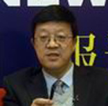 中共中央黨校副教育長韓慶祥改革總目標與三個根本機制　　習(xí)近平同志在省部級主要領(lǐng)導(dǎo)干部學(xué)習(xí)貫徹十八屆三中全會精神全面深化改革專題研討班開班式上發(fā)表的重要講話，從歷史與現(xiàn)實、理論與實踐結(jié)合上深入闡釋了全面深化改革的總目標。我們可以從許多角度理解改革總目標，這裡著重從社會發(fā)展的動力、平衡、調(diào)整三個根本機制角度來理解。