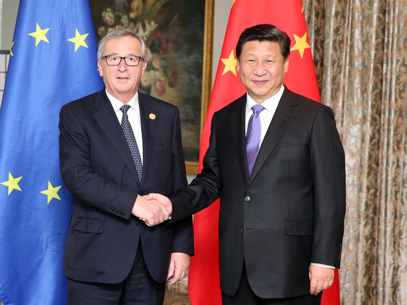 11月16日，國家主席習(xí)近平在澳大利亞布裡斯班會(huì)見歐盟委員會(huì)主席容克。新華社記者 姚大偉攝