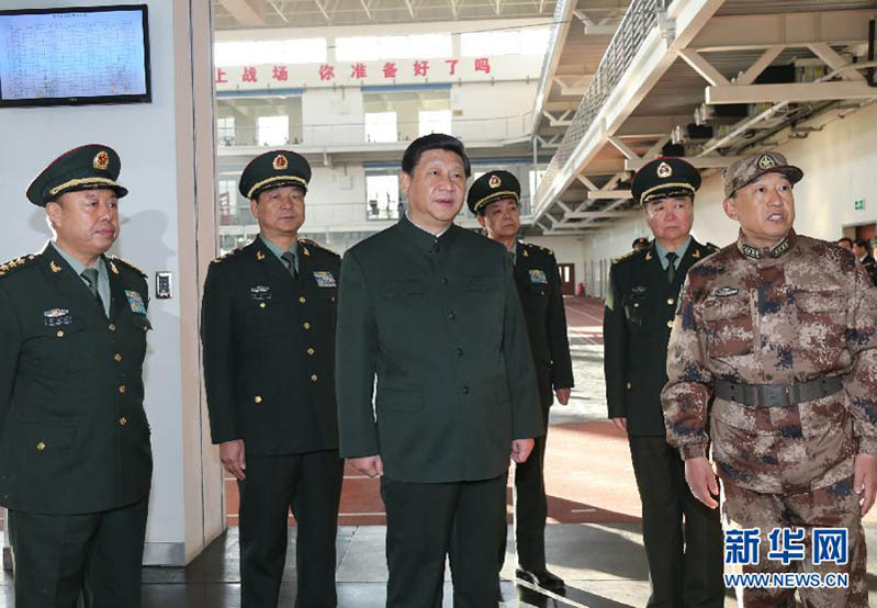2013年11月28日，習(xí)近平視察濟(jì)南軍區(qū)部隊(duì)。李剛攝