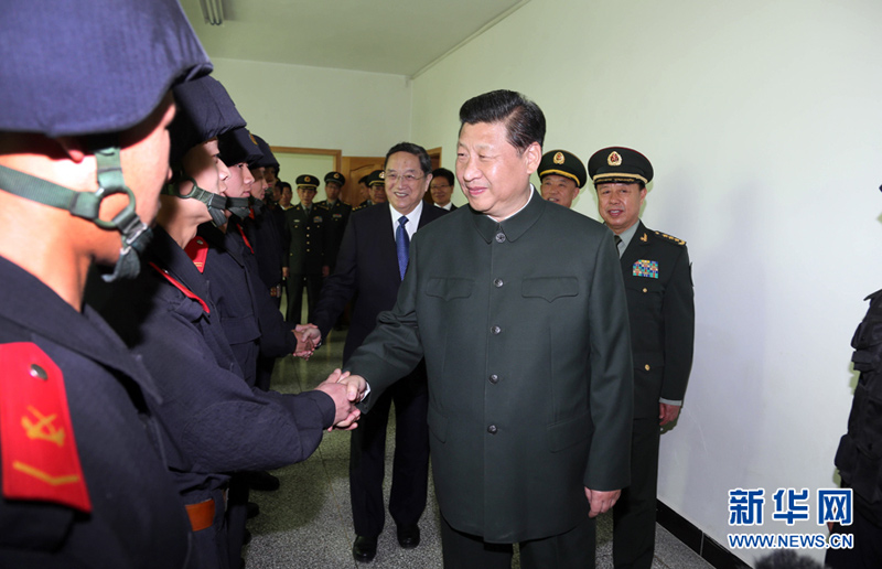 2014年4月27日和29日，習(xí)近平看望慰問(wèn)駐新疆部隊(duì)。李剛 攝