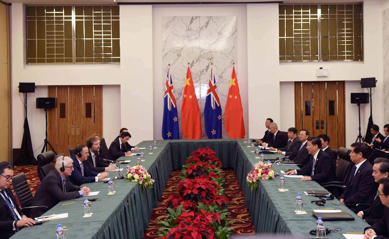 11月18日，國家主席習(xí)近平在菲律賓馬尼拉會見新西蘭總理約翰·基。新華社記者 饒愛民 攝