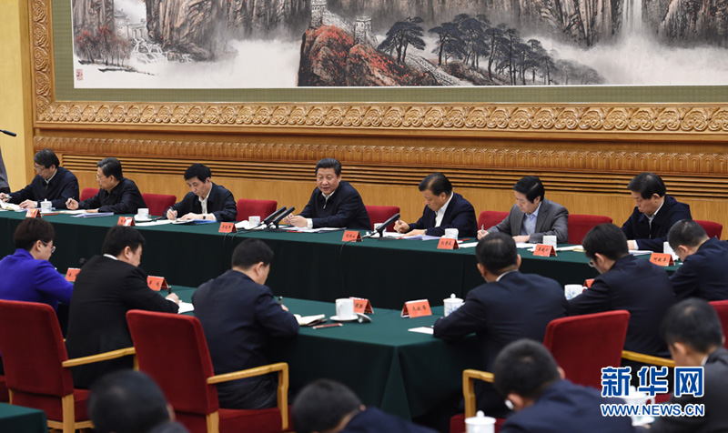 1月12日，中共中央總書記、國家主席、中央軍委主席習(xí)近平在北京主持召開座談會(huì)，同中央黨校第一期縣委書記研修班學(xué)員進(jìn)行座談並發(fā)表重要講話。新華社記者 饒愛民 攝