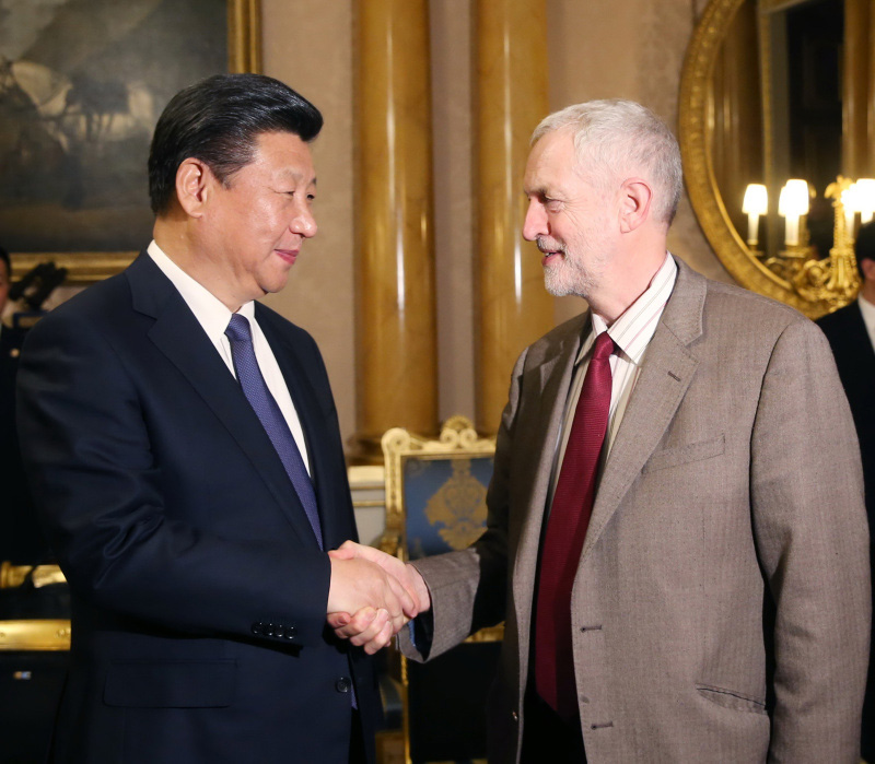 10月20日，國家主席習(xí)近平在倫敦會見英國工黨領(lǐng)袖杰裡米·科爾賓。新華社記者 姚大偉 攝