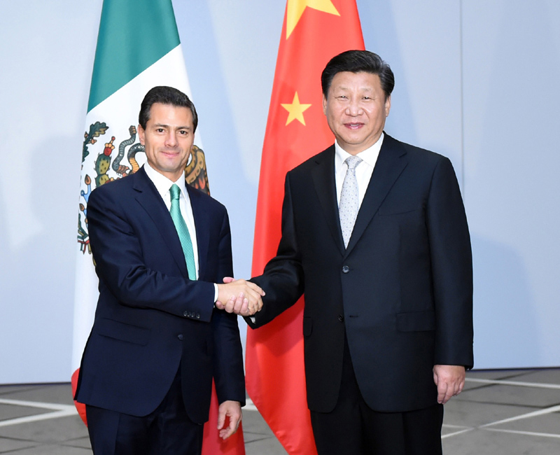 11月16日，國(guó)家主席習(xí)近平在土耳其安塔利亞會(huì)見墨西哥總統(tǒng)培尼亞。新華社記者 張鐸 攝