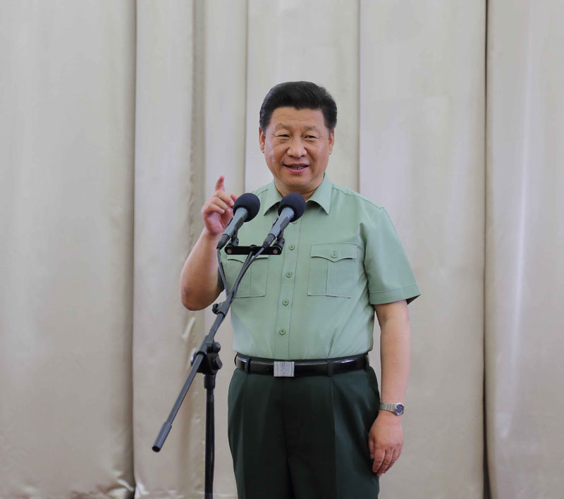 2015年5月26日，習近平在浙江省軍區(qū)機關(guān)親切接見駐浙部隊師以上領導干部和建制團單位主官。這是習近平在接見時發(fā)表重要講話。李剛 攝