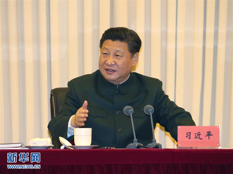 2016年3月23日，習(xí)近平視察國防大學(xué)並接見國防大學(xué)第六次黨代表大會(huì)全體代表和師以上領(lǐng)導(dǎo)干部，代表黨中央和中央軍委向會(huì)議召開表示熱烈祝賀。這是習(xí)近平發(fā)表重要講話。記者 李剛 攝