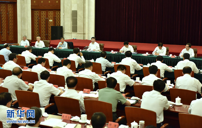 7月20日，中共中央總書記、國家主席、中央軍委主席習(xí)近平在銀川主持召開東西部扶貧協(xié)作座談會並發(fā)表重要講話。新華社記者 李 濤攝