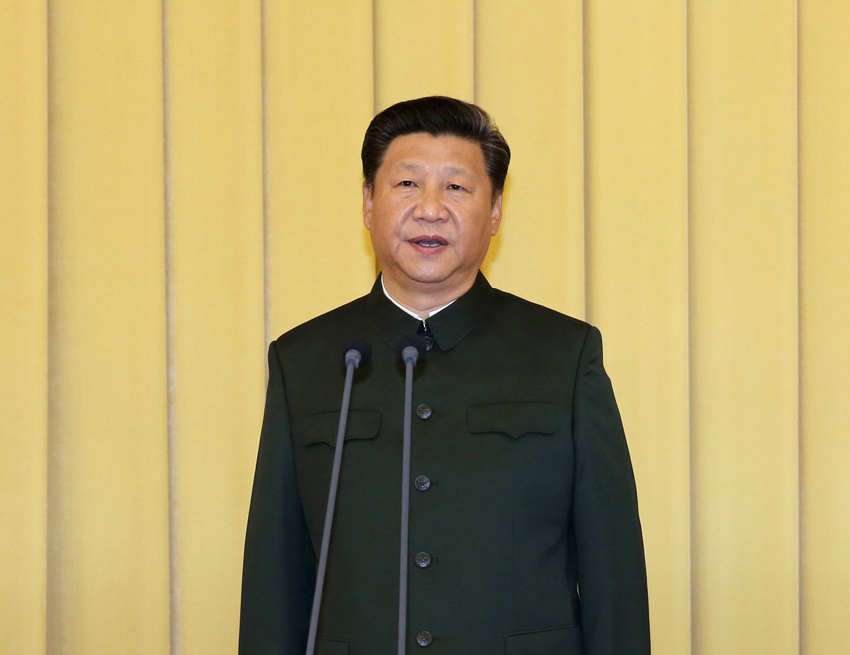 9月13日，中央軍委聯(lián)勤保障部隊成立大會在北京八一大樓隆重舉行。中共中央總書記、國家主席、中央軍委主席習近平向武漢聯(lián)勤保障基地和無錫、桂林、西寧、沈陽、鄭州聯(lián)勤保障中心授予軍旗並致訓詞。新華社記者李剛攝