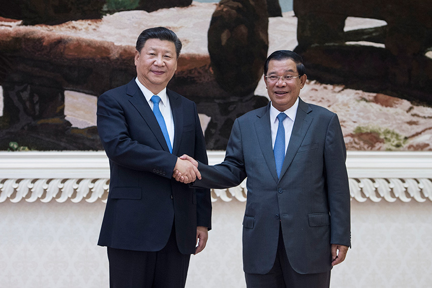 10月13日，國(guó)家主席習(xí)近平在金邊同柬埔寨首相洪森舉行會(huì)談。新華社記者謝環(huán)馳攝