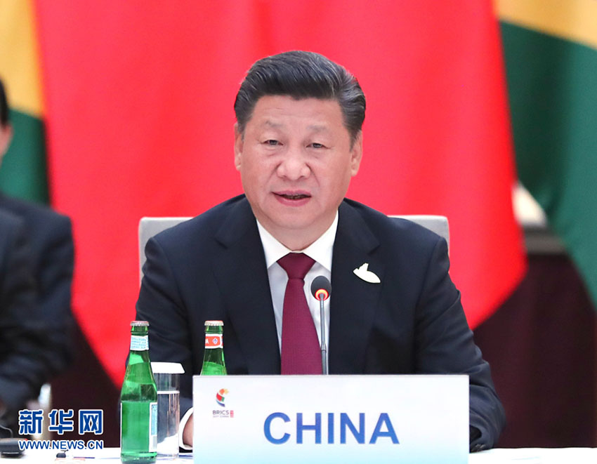 7月7日，國家主席習近平在德國漢堡主持金磚國家領導人非正式會晤，發(fā)表引導性講話和總結講話。 新華社記者 馬佔成 攝