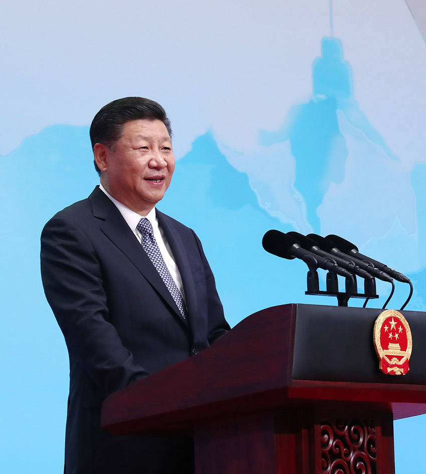 9月3日，國家主席習(xí)近平在廈門國際會展中心出席金磚國家工商論壇開幕式，並發(fā)表題為《共同開創(chuàng)金磚合作第二個“金色十年”》的主旨演講。新華社記者 鞠鵬 攝