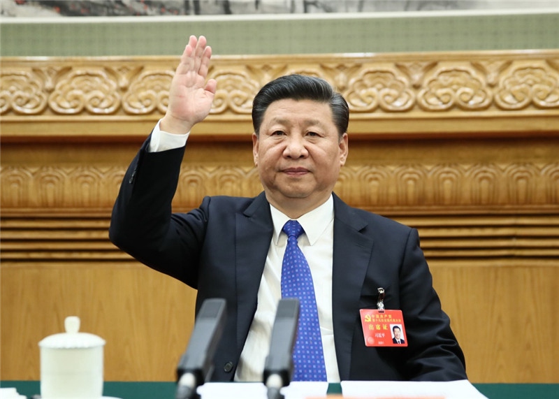 10月17日，中國(guó)共產(chǎn)黨第十九次全國(guó)代表大會(huì)主席團(tuán)在北京人民大會(huì)堂舉行第一次會(huì)議。習(xí)近平同志出席會(huì)議並作重要講話。新華社記者 蘭紅光 攝