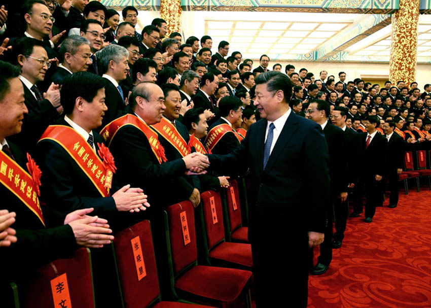 9月19日，全國社會治安綜合治理表彰大會在北京人民大會堂舉行。會前，習(xí)近平、李克強、張高麗等會見與會代表。 新華社記者 姚大偉 攝