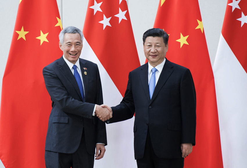 4月10日，國家主席習(xí)近平在海南省博鰲國賓館會見新加坡總理李顯龍。 新華社記者 李濤 攝