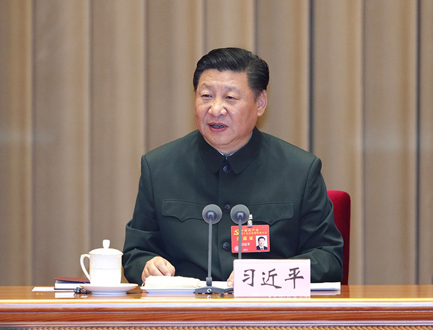 2017年10月26日，中共中央總書記、國家主席、中央軍委主席習(xí)近平出席在京召開的軍隊(duì)領(lǐng)導(dǎo)干部會(huì)議並發(fā)表重要講話。新華社記者 李剛 攝