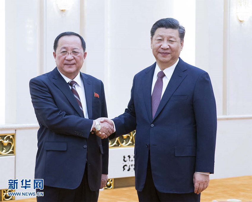 12月7日，國家主席習近平在北京人民大會堂會見朝鮮勞動黨中央政治局委員、外相李勇浩。 新華社記者姚大偉攝