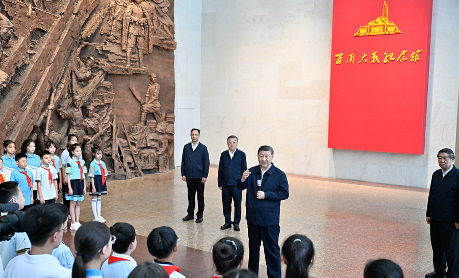 習(xí)近平在山西考察
