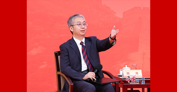 主持人陳濤邀請(qǐng)記者提問(wèn)