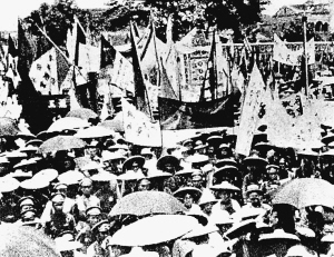圖為１９２６年７月９日，廣州人民舉行集會(huì)歡送國(guó)民革命軍北伐。新華社發(fā) 